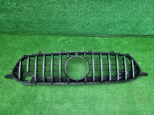 Решетка радиатора Mercedes AMG GT (2017-2024)