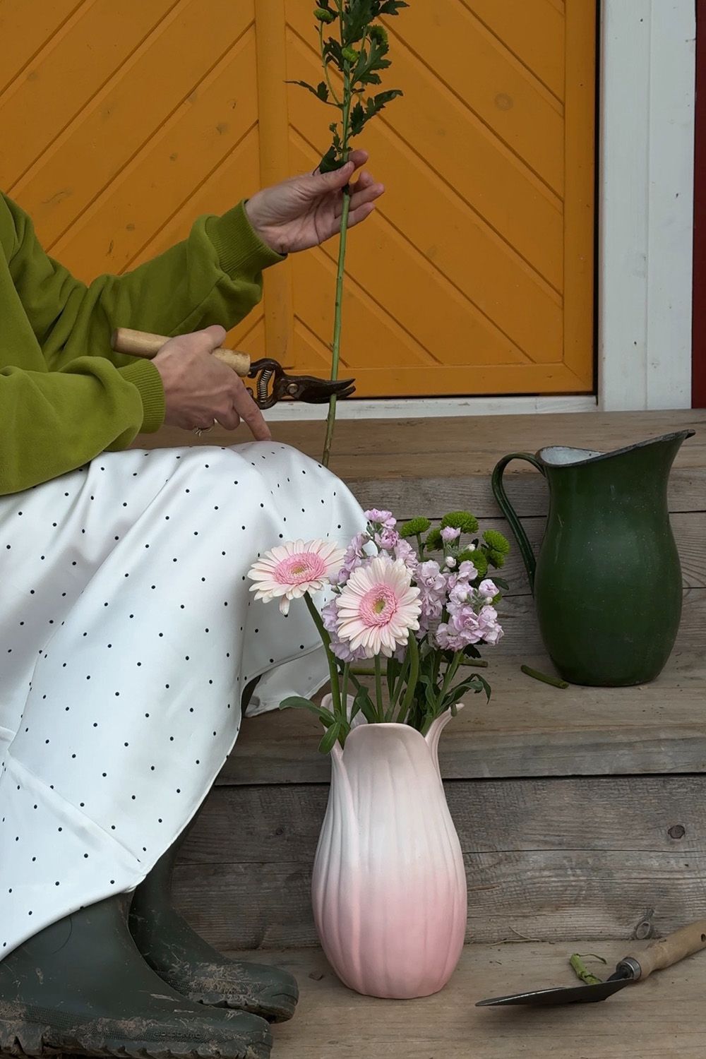 Ваза Petal нежно-розового цвета из коллекции Blossom, 26 см