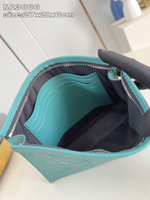 Louis Vuitton Pochette Voyage MM