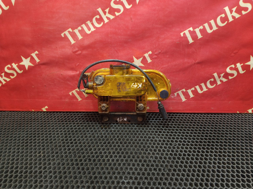 Фара противотуманная левая