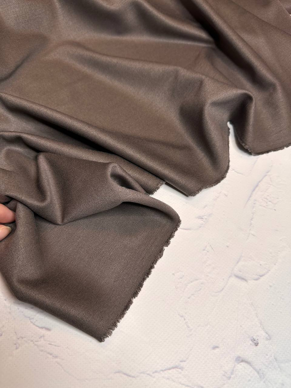 Костюмно-плательная смесовая однотонная поливискоза (64%полиэстер/33%вискоза/3%эластан, Фундук, 148, 285 гр/м2)