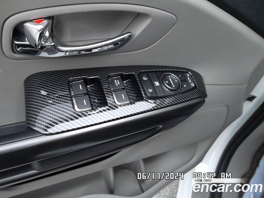 Kia The New Carnival (Sedona) 9-и местный Luxury (09.2019)