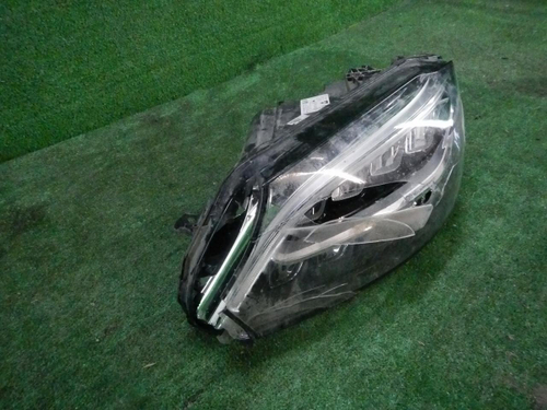 Битая Фара левая Mercedes C w205 (2018-2021) LED