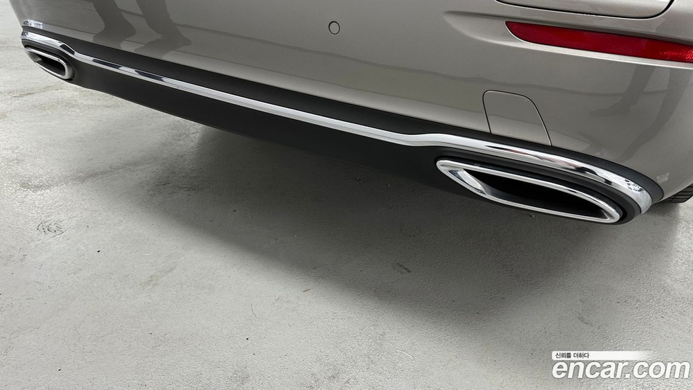 Mercedes-Benz E-Class W213 E300e 4MATIC Exclusive (06.2021)