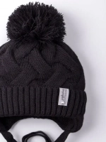 Шапка вязаная демисезонная на завязках для детей