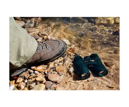 Бинокль Nikon ProStaff 7S, 10x42