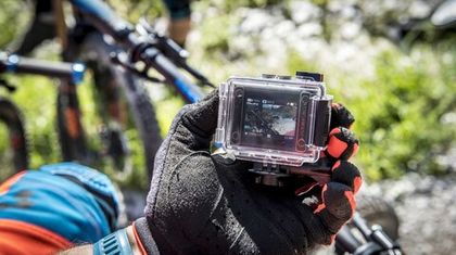 Топ-8 экшн-камер до 10000 рублей: снимаем круто и без переплаты