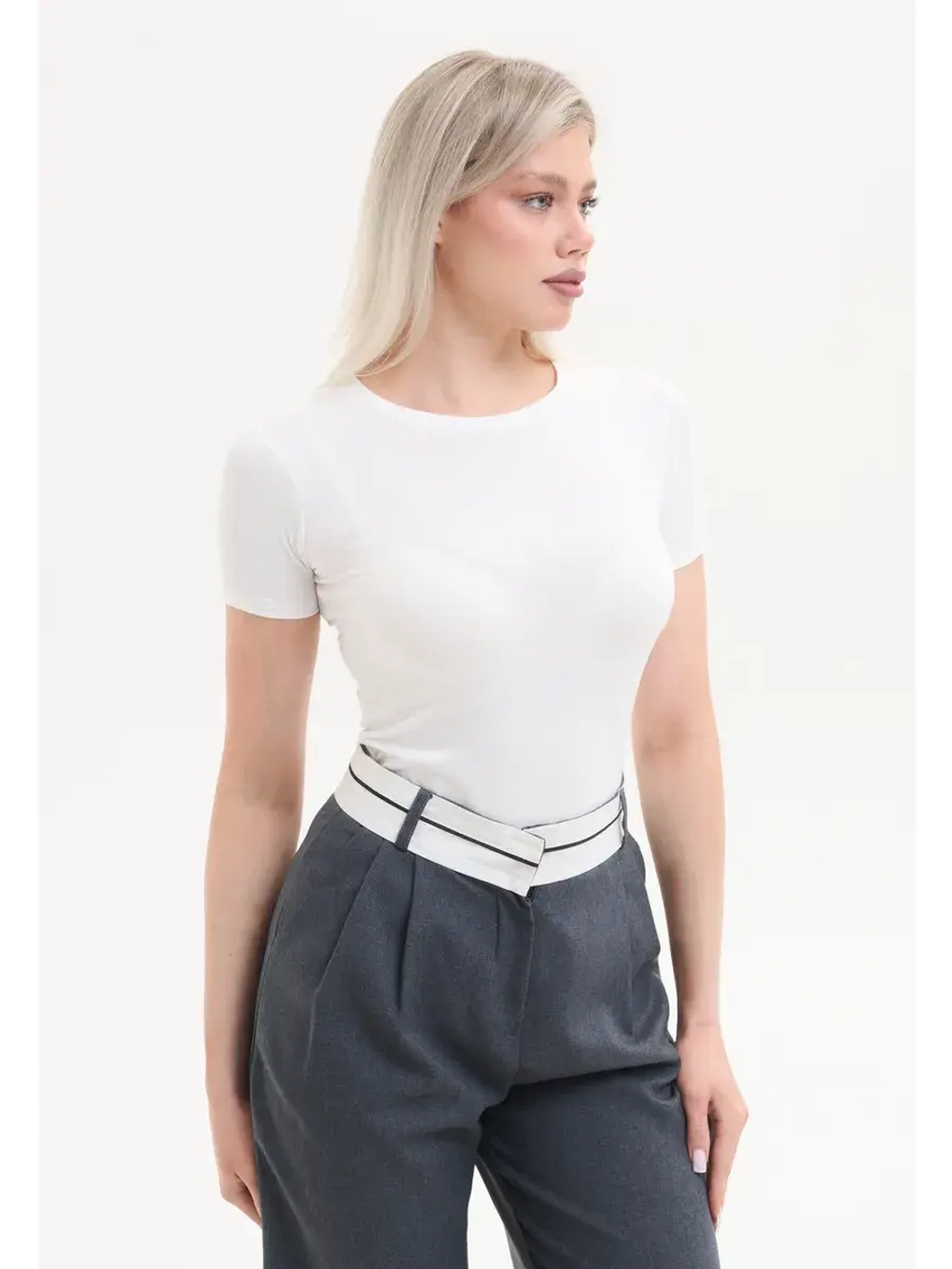 Футболка женская базовая облегающая