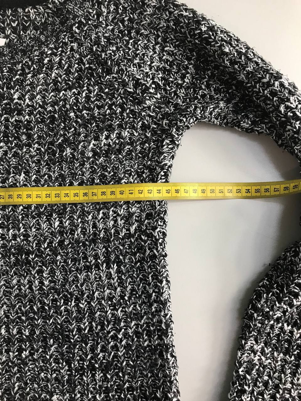 Джемпер Colours монохромный, маркировка S, визуально на 44 размер