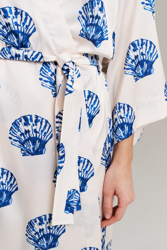 Шелковый халат-кимоно мини