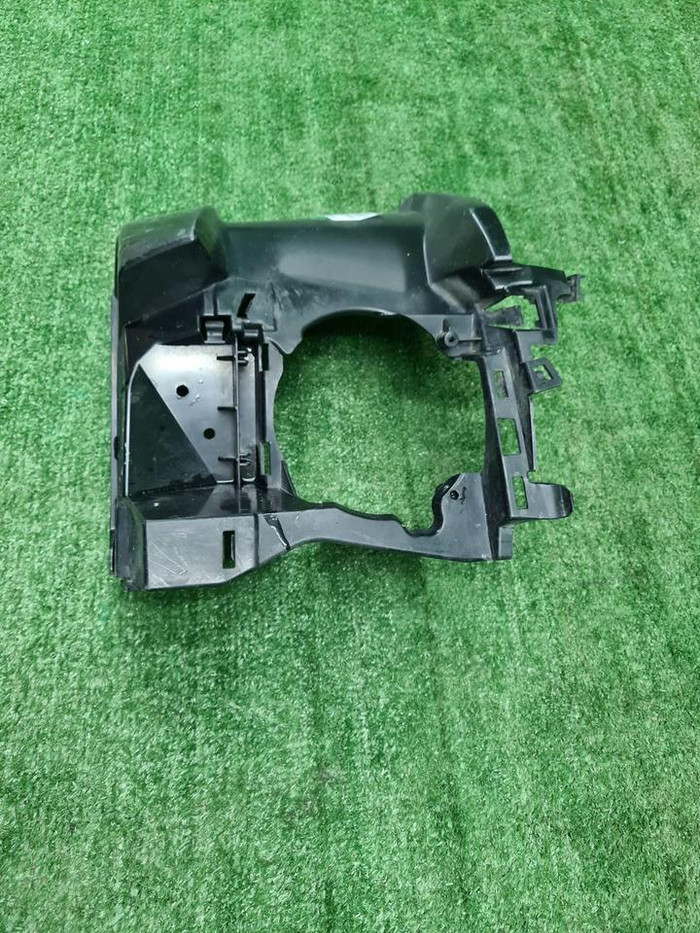 Кронштейн ПТФ правый BMW 3er F30 (2015-2020)