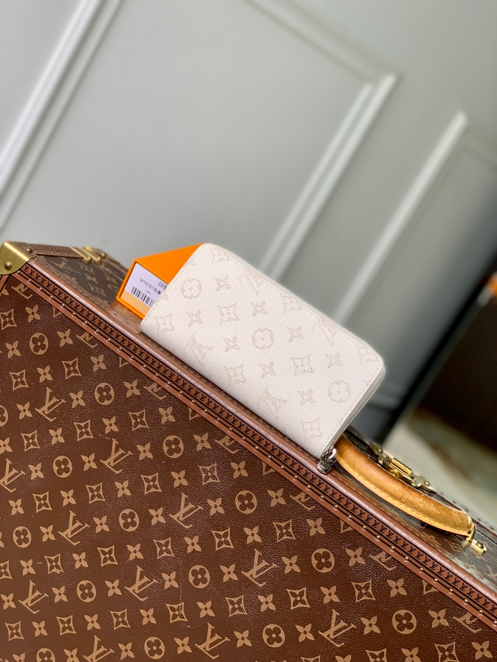 Louis Vuitton Zippy Vertical Wallet