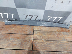 Накладка переднего бампера Mercedes E (W213) 20-нв Б/У Оригинал A2138851707