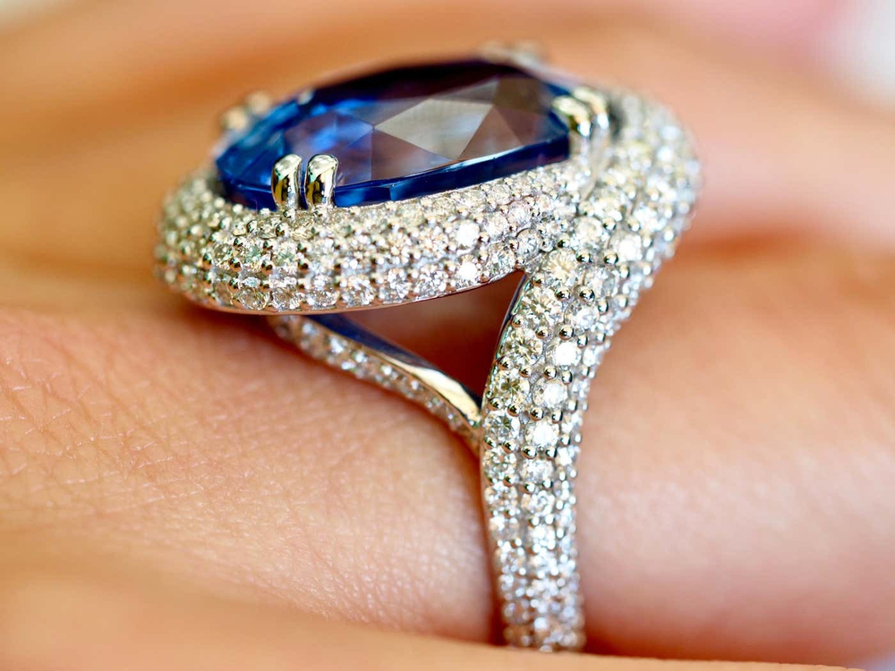 Кольцо с цейлонским сапфиром 15,67 ct с GIA сертификатом