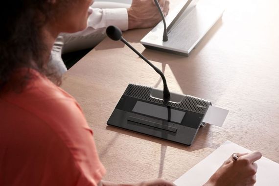 Televic Confidea FLEX Универсальный настольный микрофонный пульт