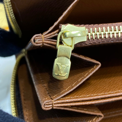 Louis Vuitton Zippy Wallet