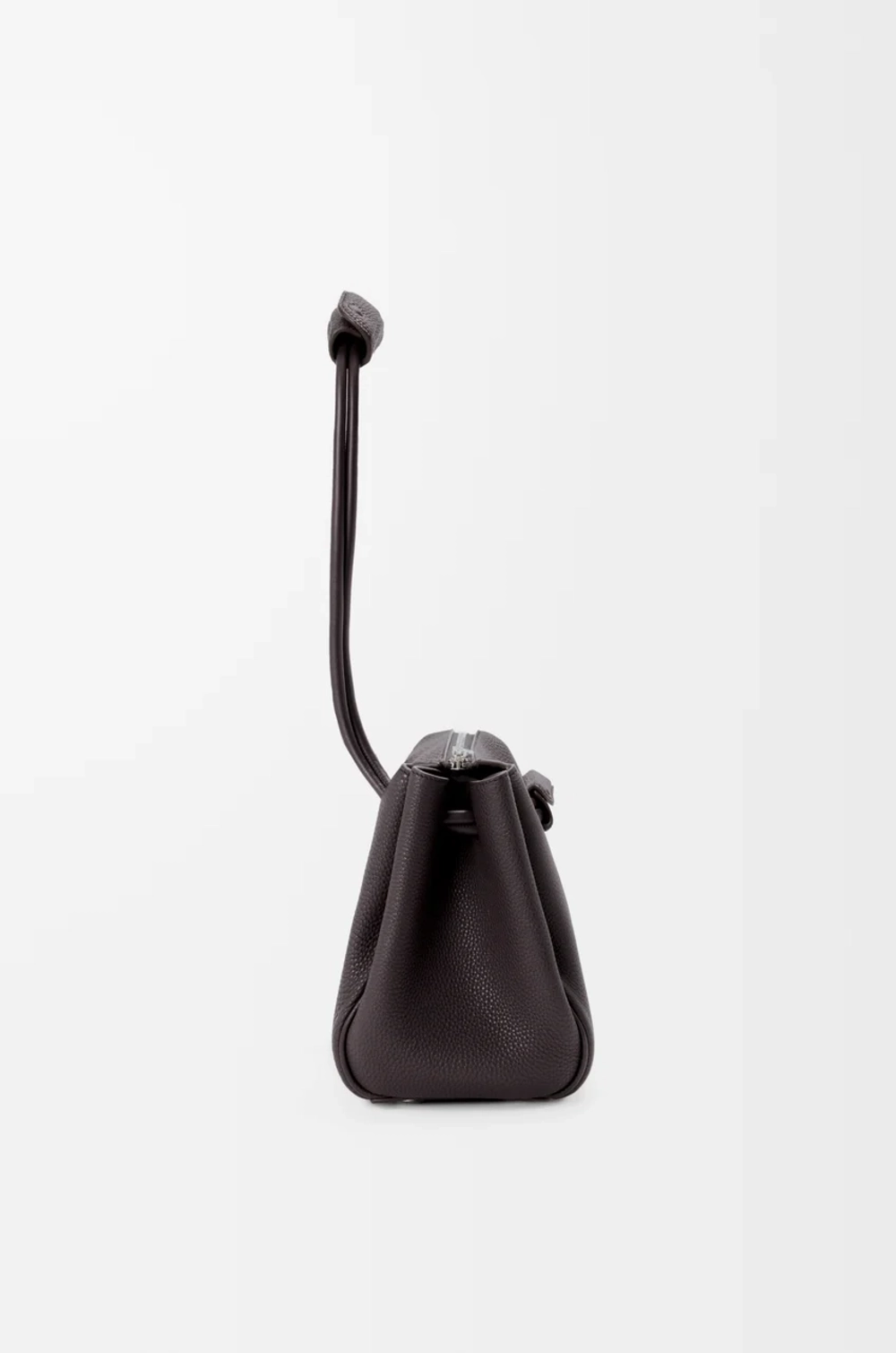 Loewe Маленькая сумка Madrid из мягкой зернистой телячьей кожи, темно-коричневый