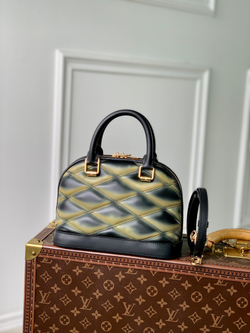 Louis Vuitton Alma BB