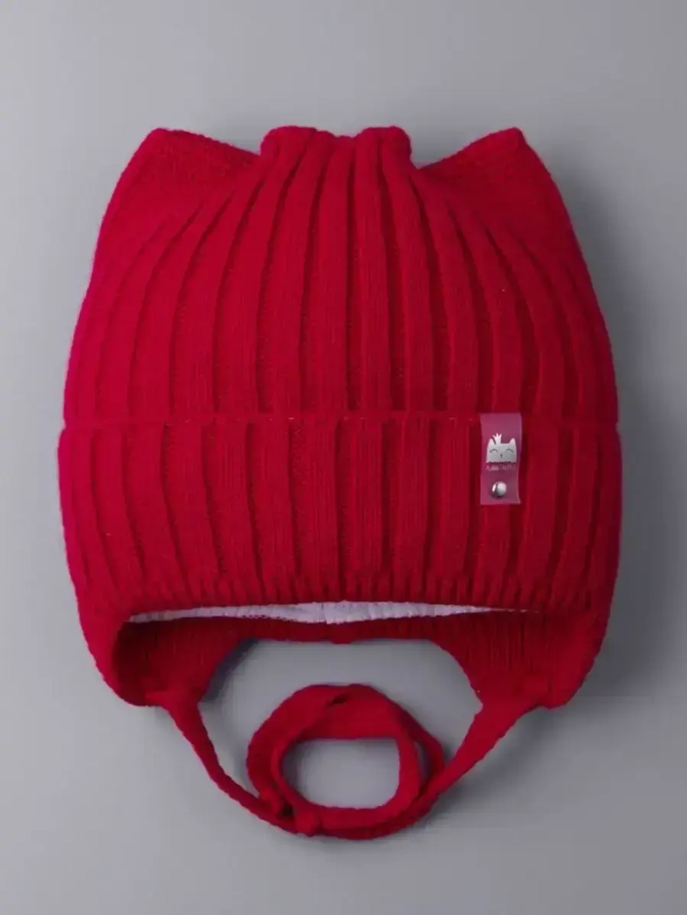 Шапка с ушками вязаная демисезонная