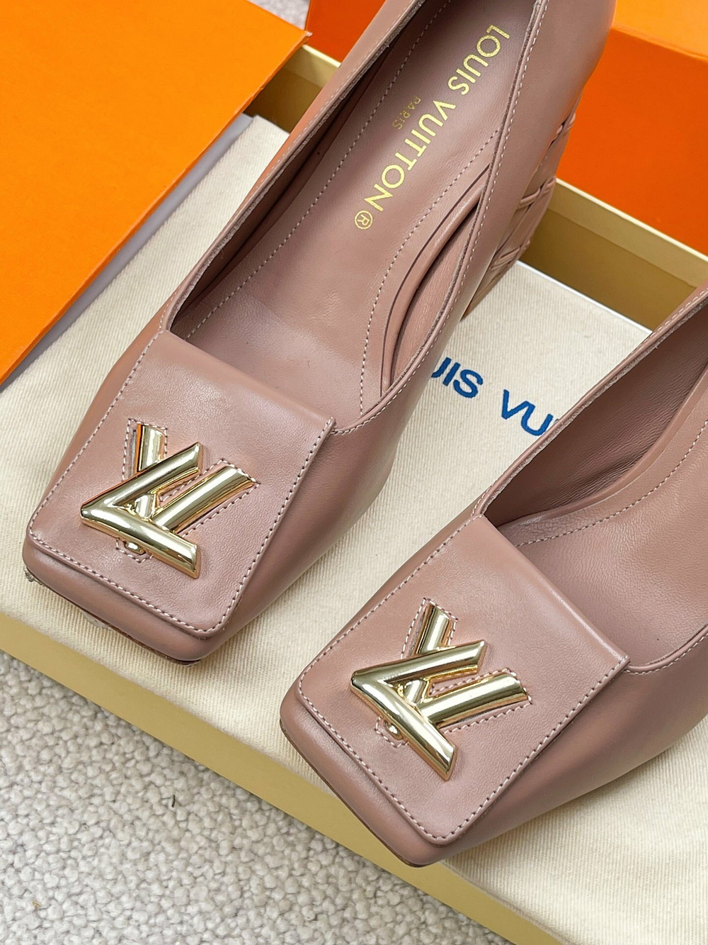 Louis Vuitton Shake Pump