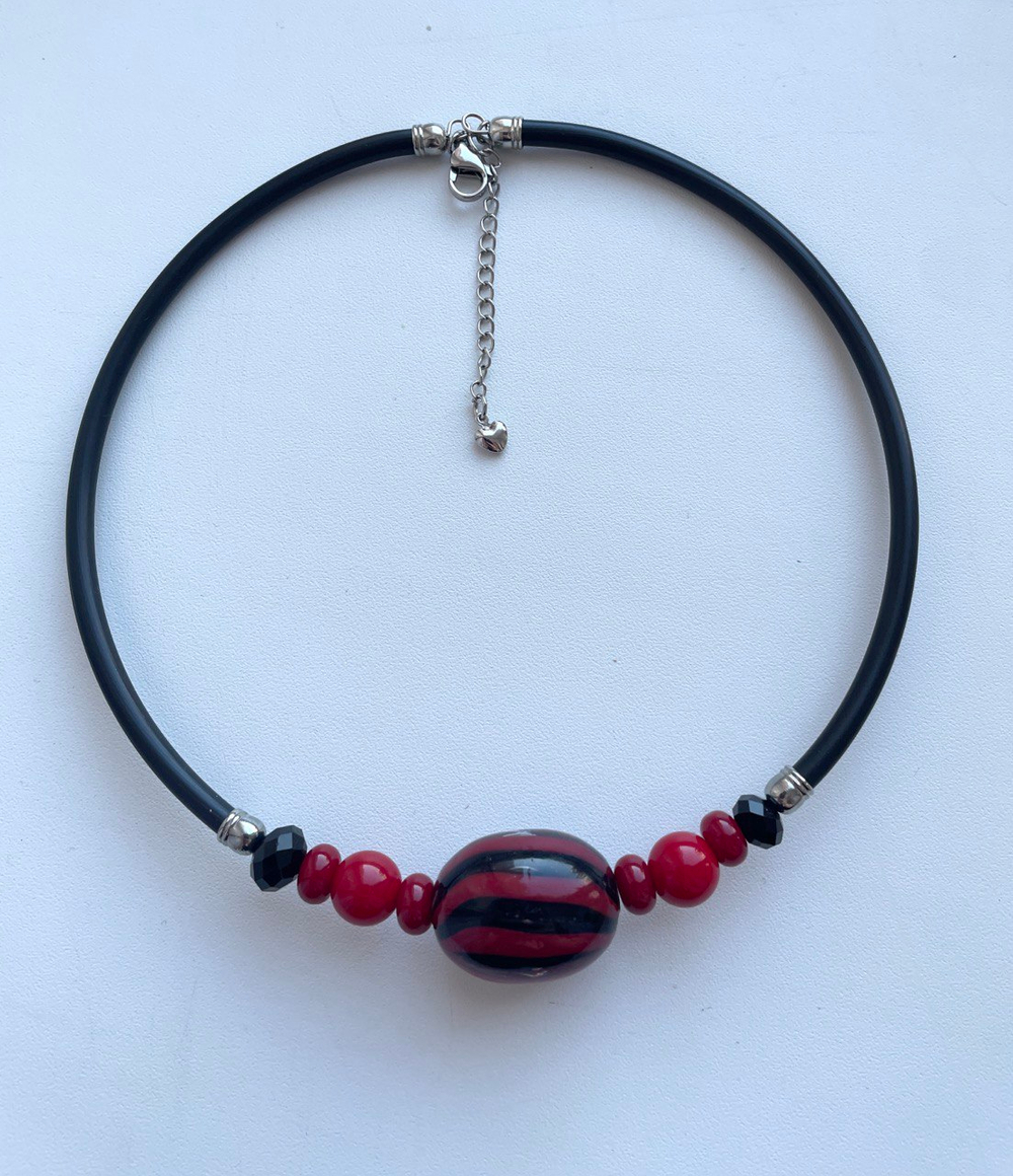 Колье из муранского стекла