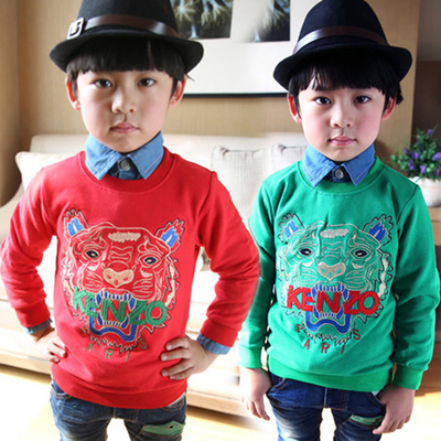 Толстовка однотонная с вышивкой тигра с надписью