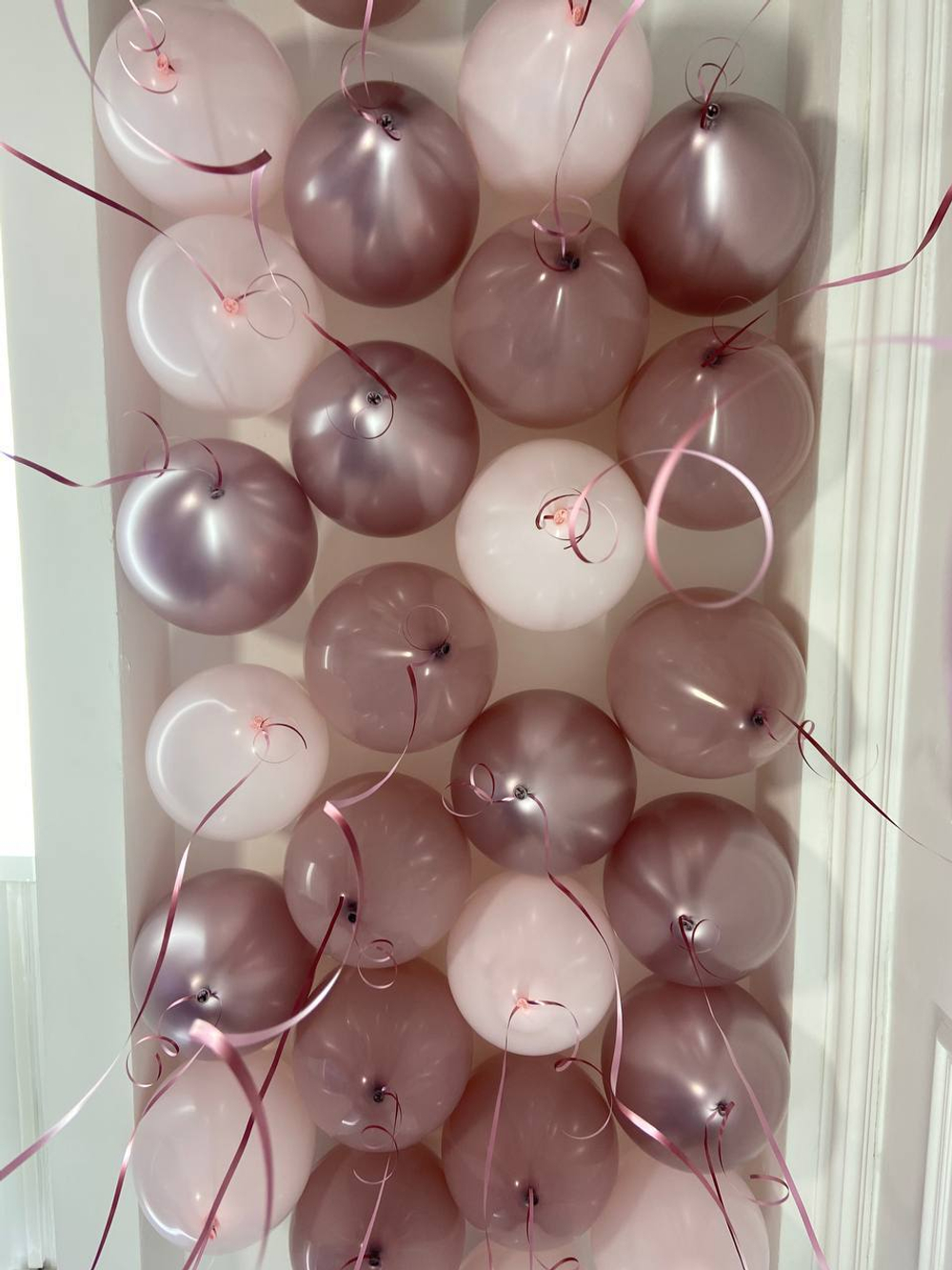 Облако шаров в розовых тонах