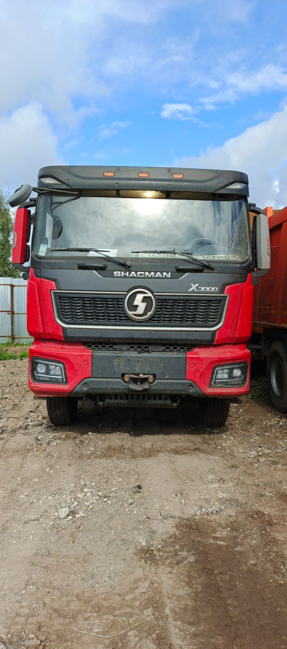 Shacman (Shaanxi) SX* 8x4 Самосвал SX331863366 (Дизельный, 12,5 л, 544 л.с., МТ)