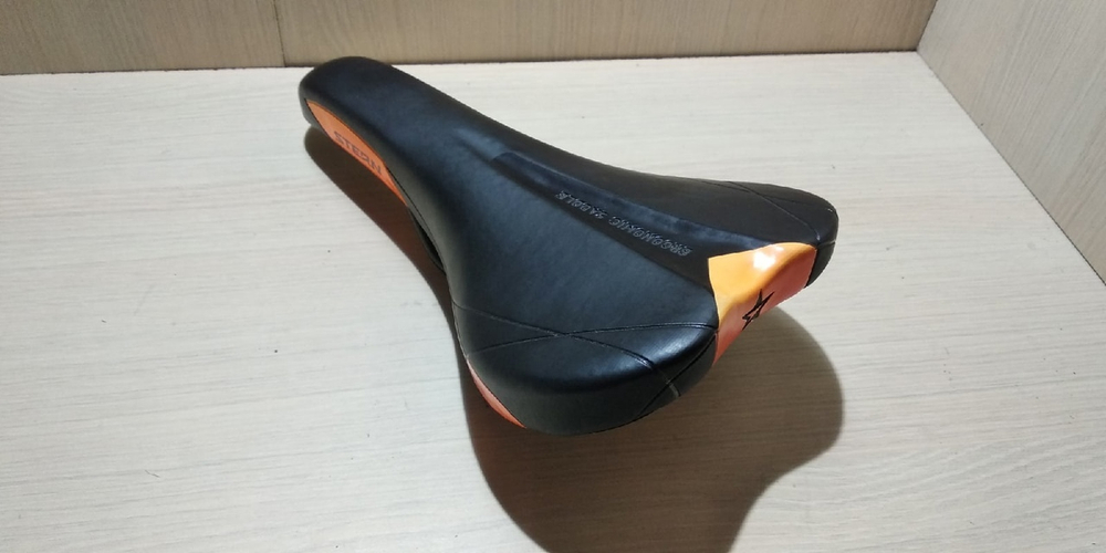 Велосипедное седло Stern