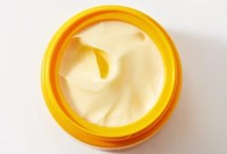 Fraijour Питательный крем с юдзу и прополисом для сияния кожи Fraijour Yuzu Honey Enriched Cream, 50 мл