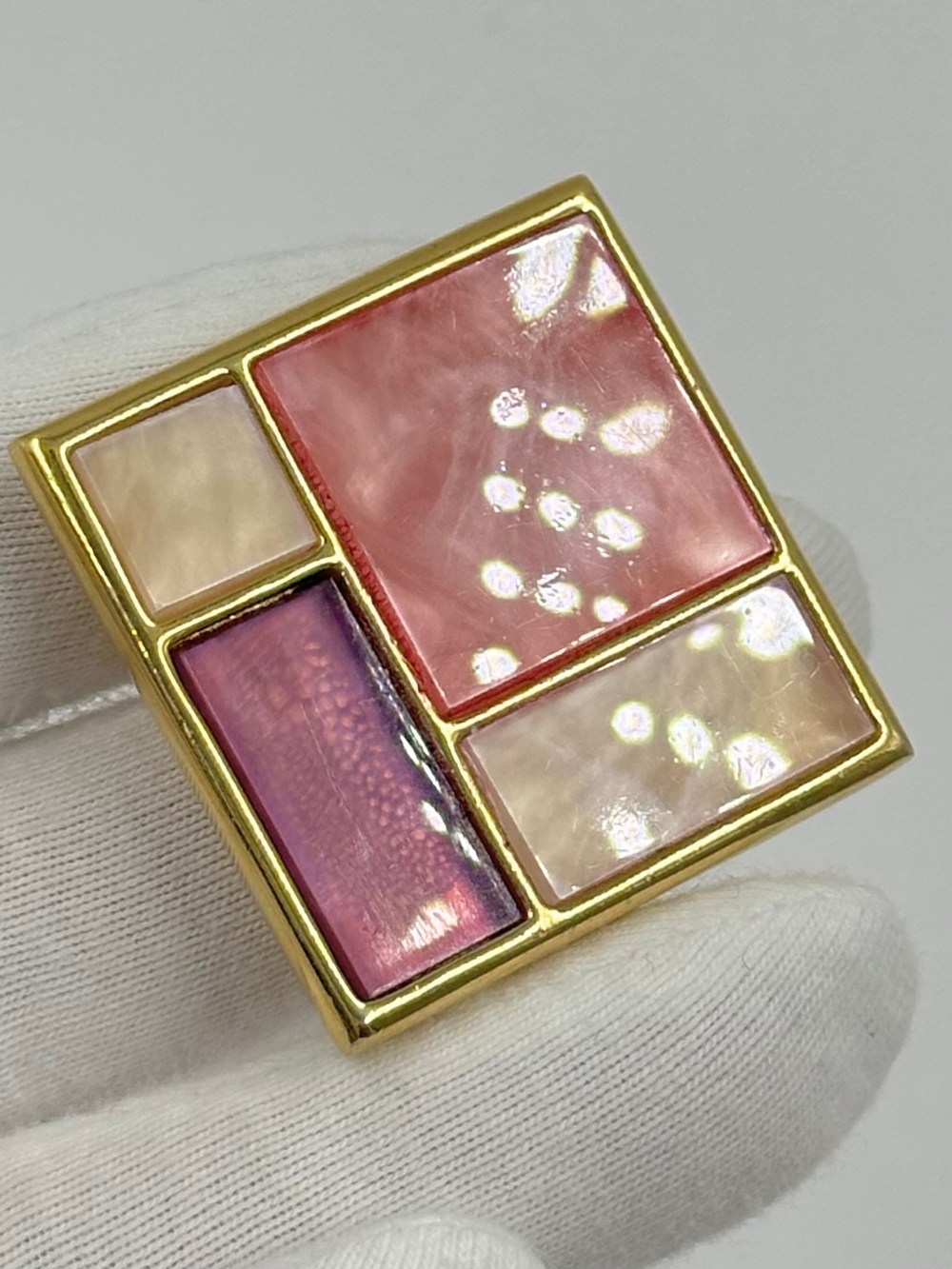 Брошь Yves Saint Laurent