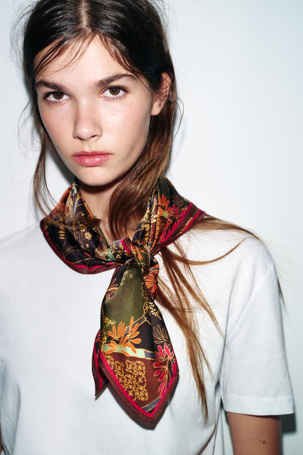 ZARA ПЛАТОК ИЗ ВИСКОЗЫ С ЦВЕТОЧНЫМ ПРИНТОМ, БУРГУНДИ