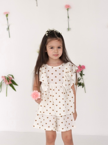 Костюм из муслина топ и шорты "Бежевые сердечки"