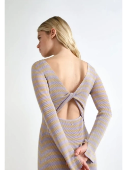 Платье в полоску