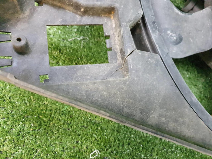 Диффузор с вентилятором Renault Logan 2 (2014-2022)