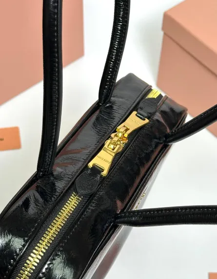 Сумка MIUMIU Beau naplak из лакированной кожи