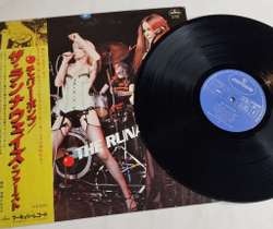 Винтажная виниловая пластинка LP The Runaways (Japan 1977) (Obi Copy) Blackmail