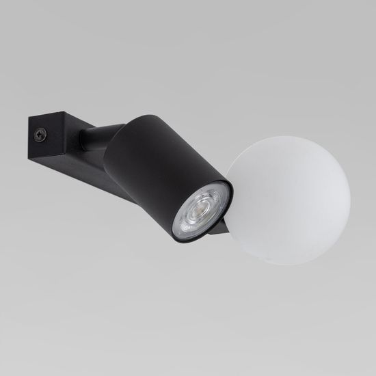 10148 / настенный светильник / Vox