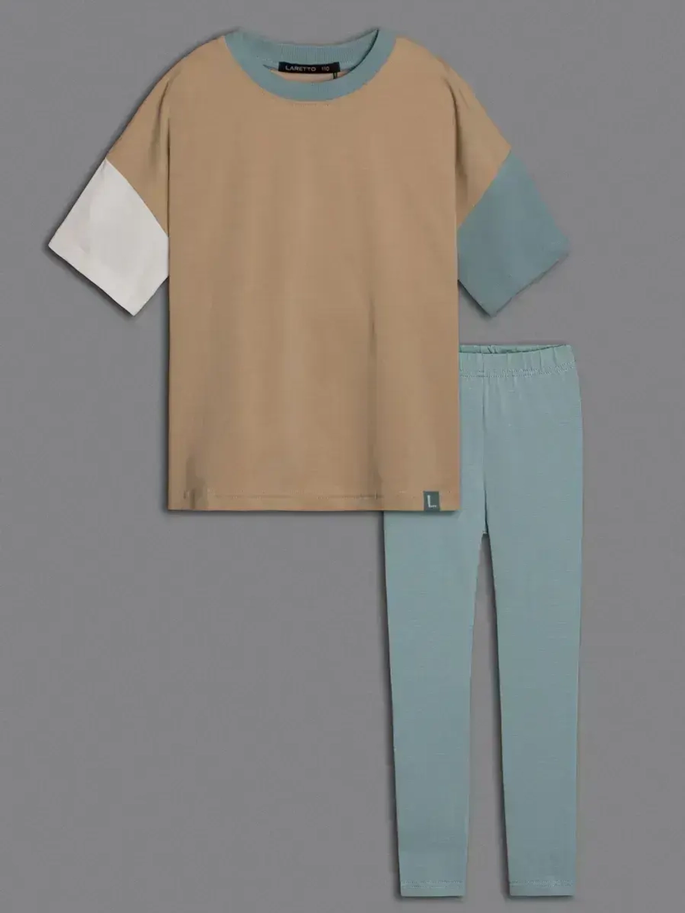 Костюм для девочки на лето