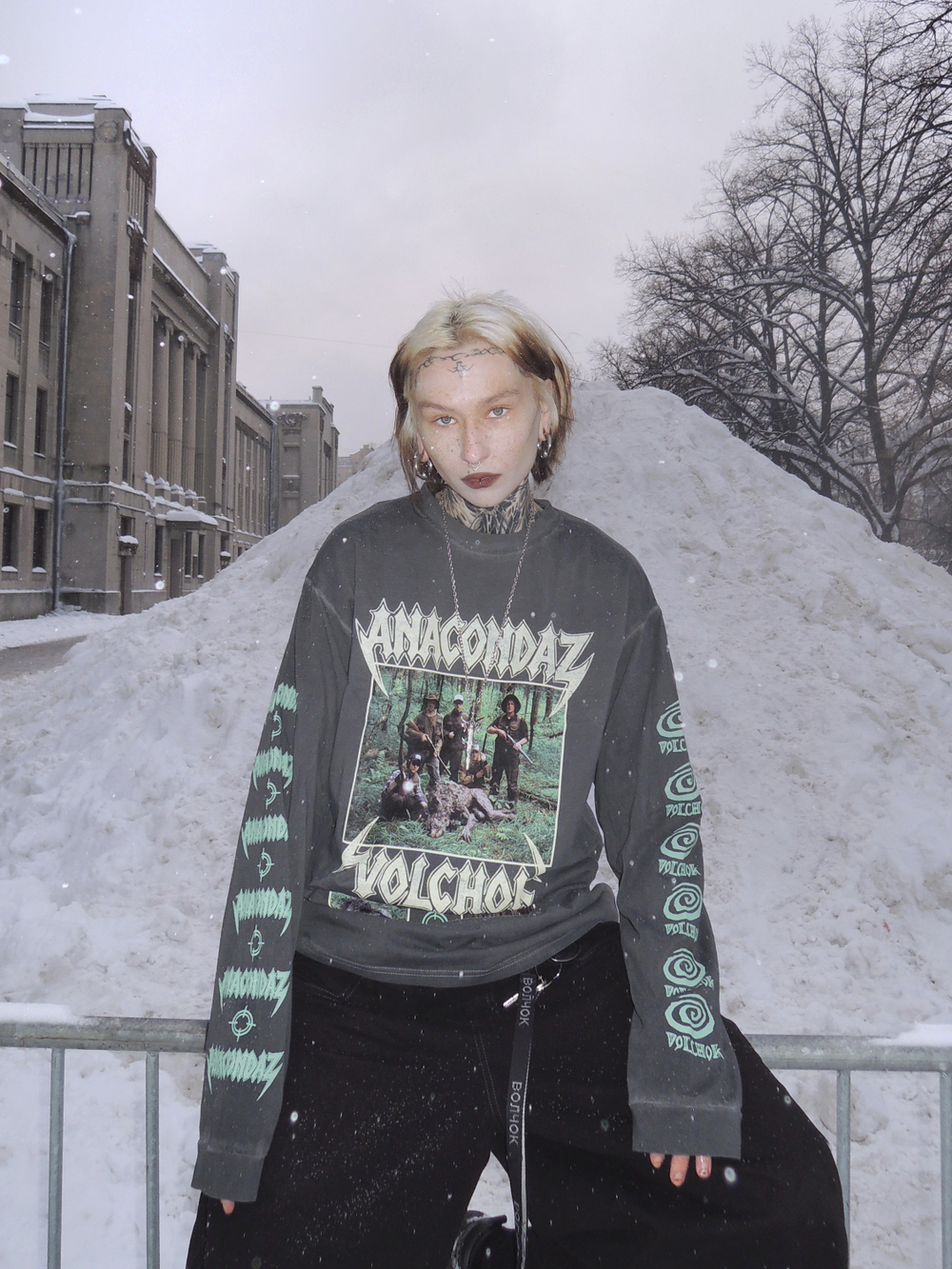 Лонгслив VOLCHOK x ANACONDAZ