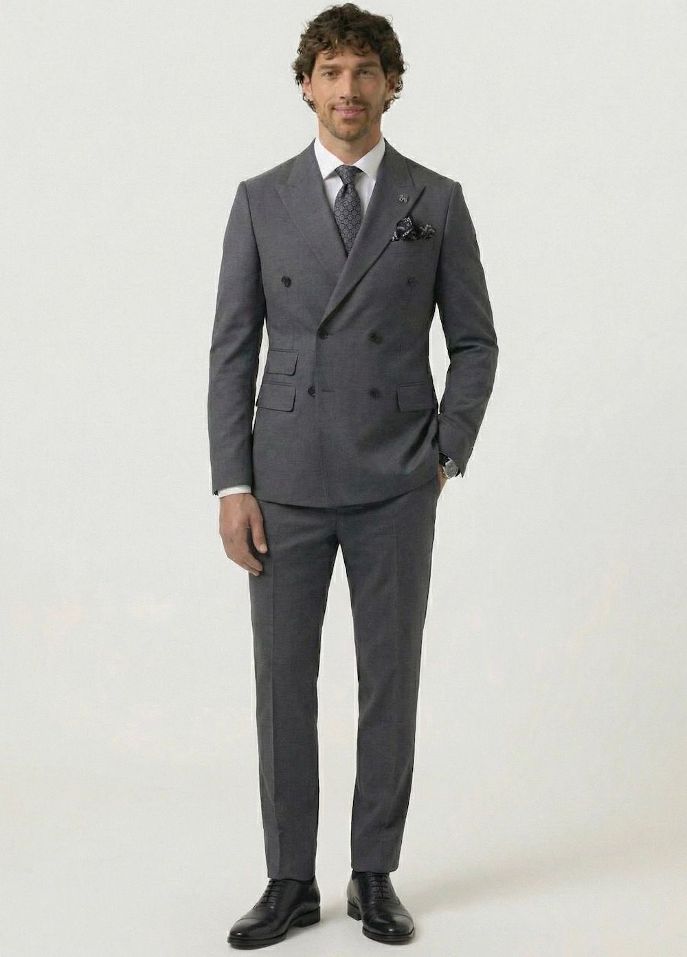 Мужской костюм двубортный (серый) А71