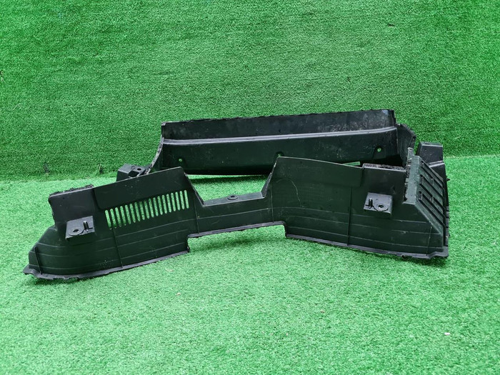 Дефлектор радиатора Voyah Dream (2021-н.в.)