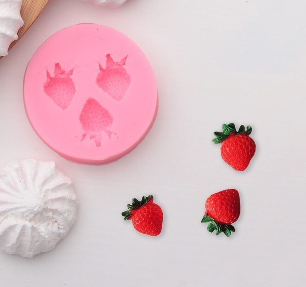 Молд "Клубника" 5,5*5,5 см