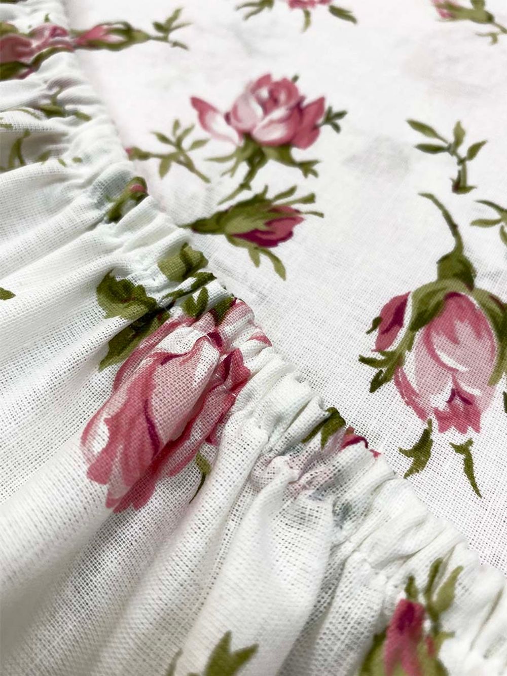 Постельное белье Сказка "Розовые бутоны" 1,5-сп Наволочка 70х70 см 1 шт Простынь на резинке 90х200 см Пододеяльник 145х215 см, перкаль