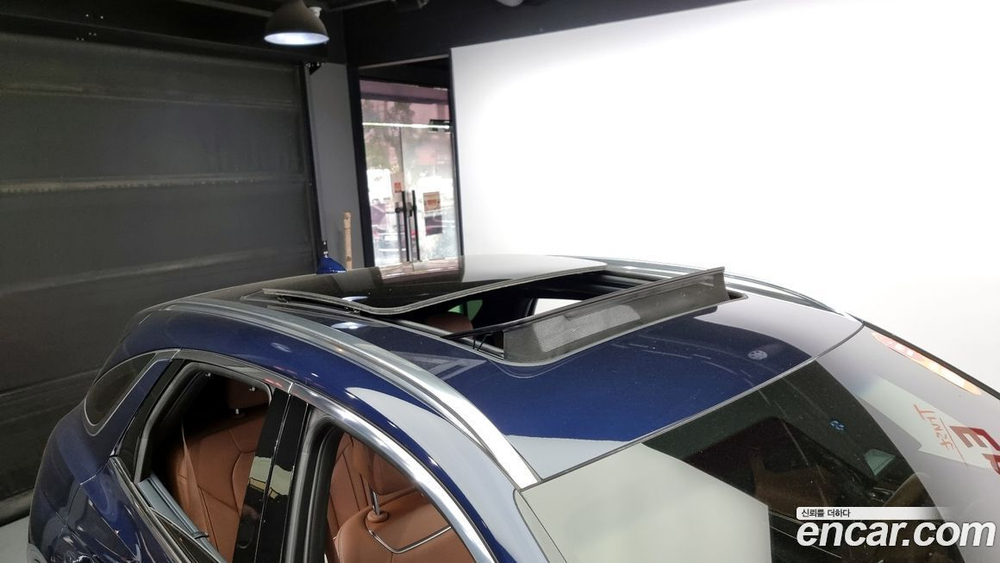 Genesis GV70 2.5T Бензин AWD (10.2021)