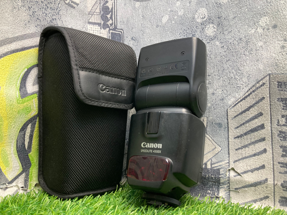 Canon Speedlite 430EX