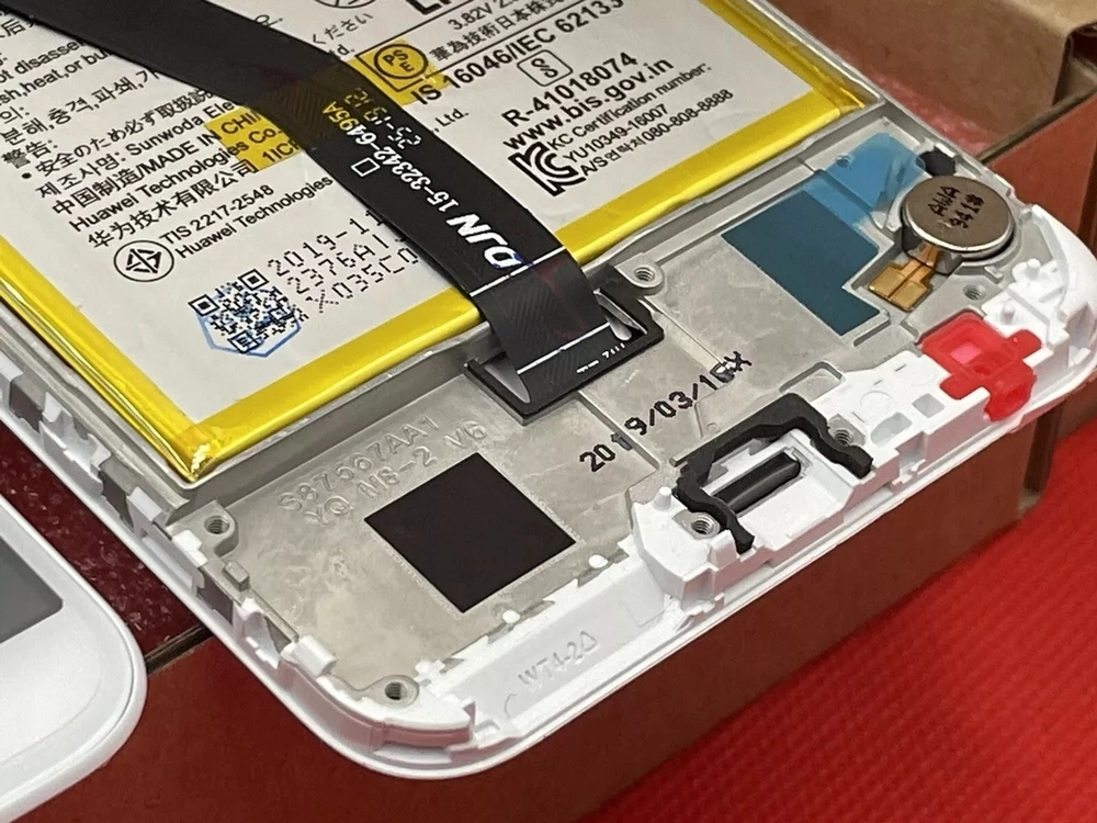 Huawei Y6 2018 (ATU-L21) / Y6 Prime 2018 (ATU-L31)/ (Дисплейный модуль с тачскрином) (в рамке с аккумулятором) (ORIG-SP)