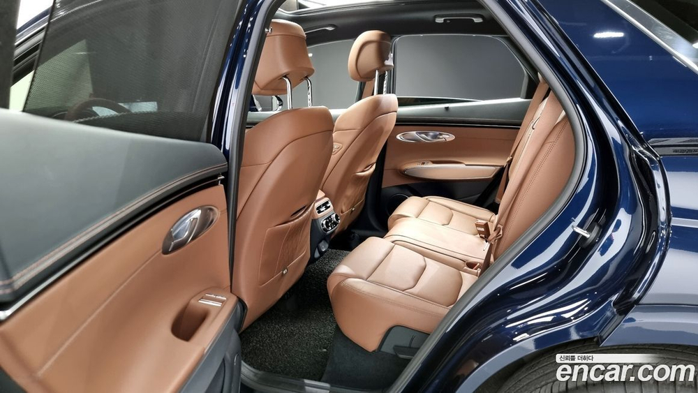 Genesis GV70 2.5T Бензин AWD (10.2021)