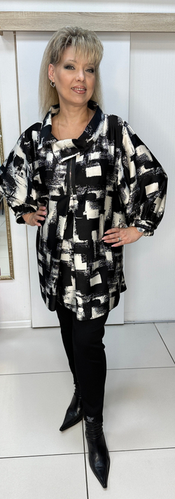 Нарядная туника с красивым фасоном