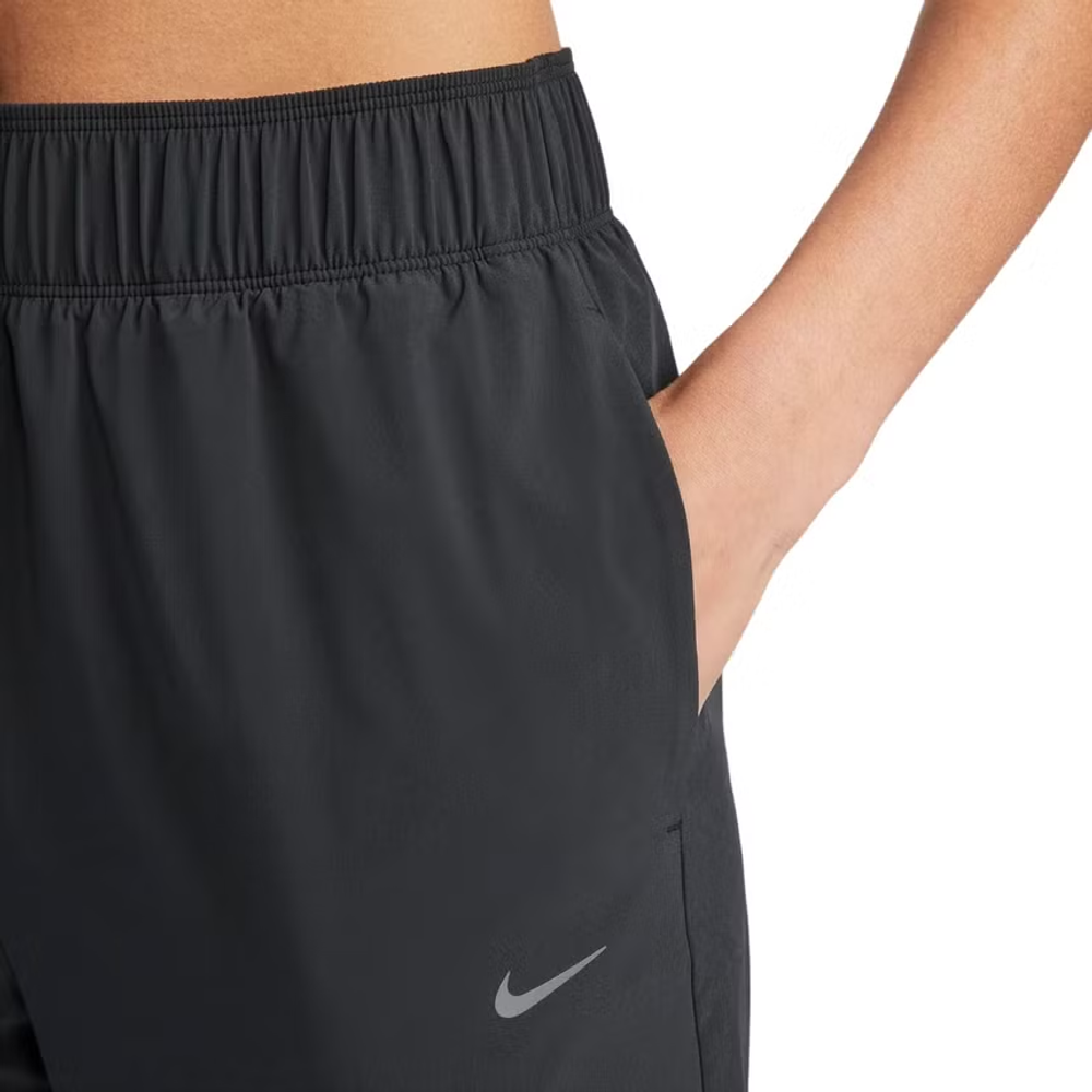 FB7029-010 Брюки W NIKE FAST DF MR 7/8 PANT